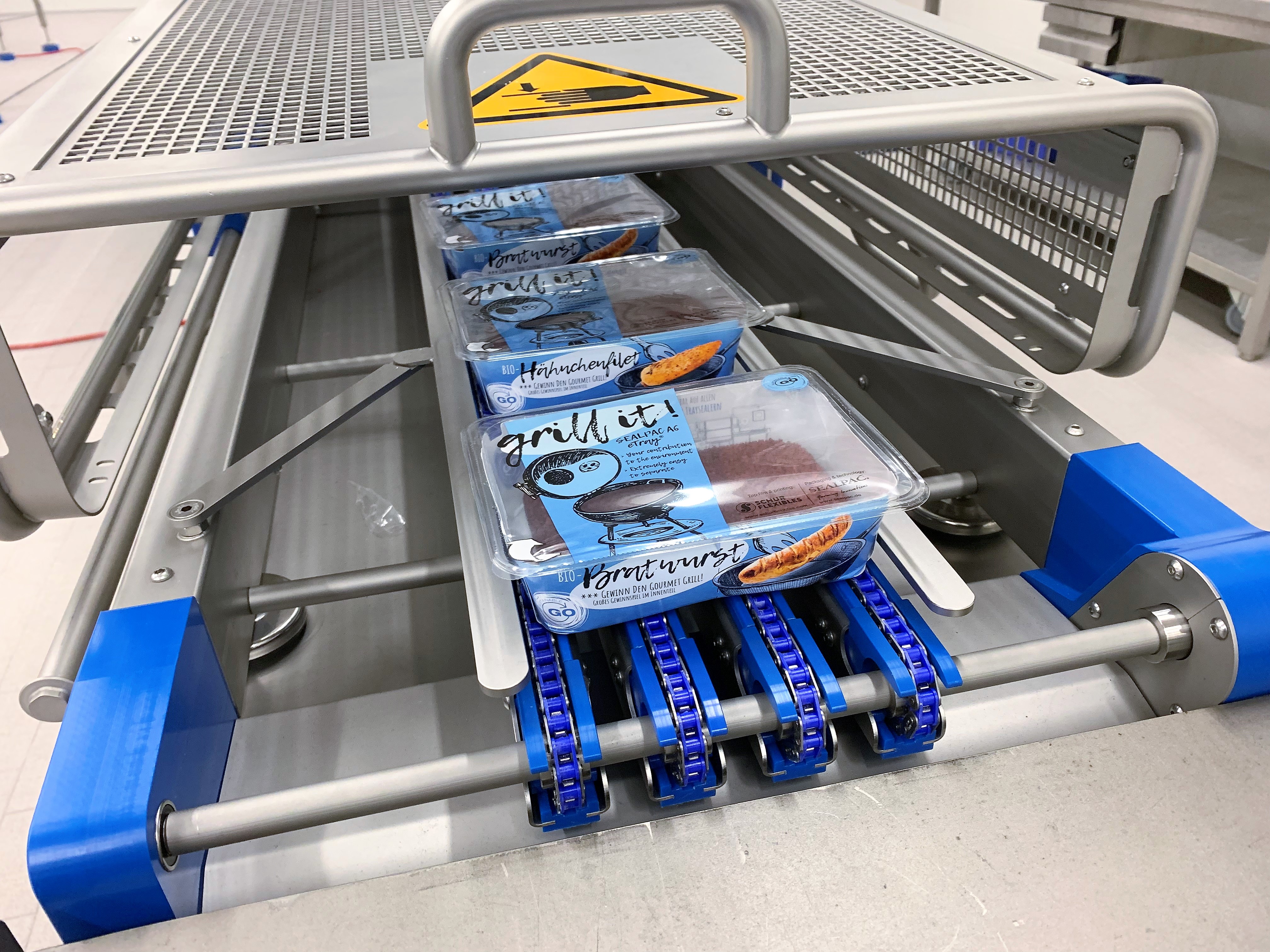 e Tray 1